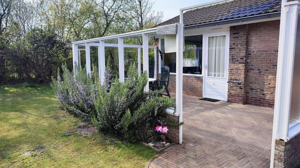 Vakantiehuis Hollum Ameland Dichtbij Strand En Met Ruime Tuin - Ameland39 Nl Exterior foto